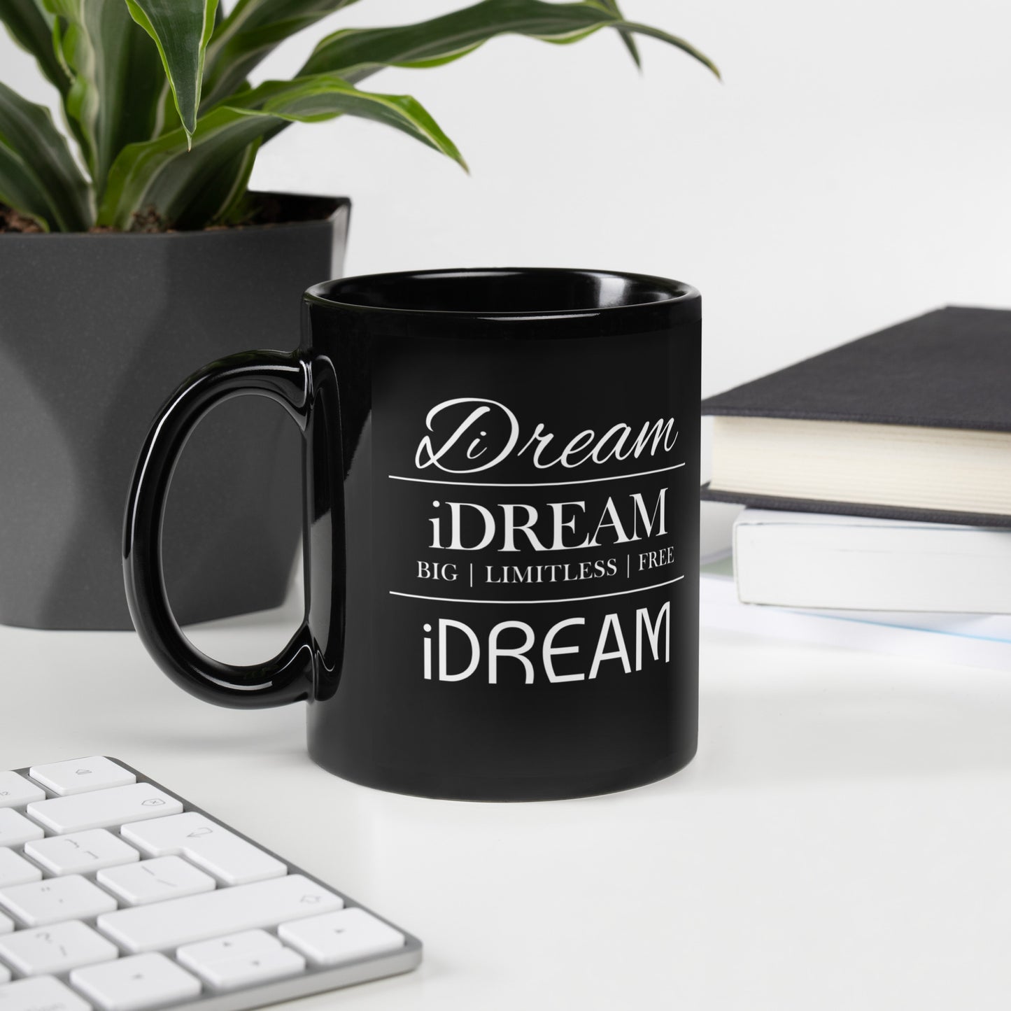 iDREAM Black Glossy Mug